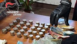 Droga, soldi falsi e armi nel Calatino: blitz notturno dei carabinieri, due arresti a Ramacca e Palagonia