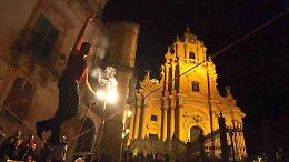 Colpo di scena a Ragusa, Ibla Buskers si ferma per un turno