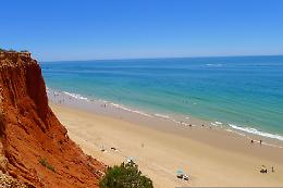 La crisi climatica devasta le spiagge italiane: la Sicilia tra le regioni pi&ugrave; colpite