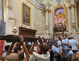 Giarratana, molto emozionante il rito della "scinnuta" della patrona Maria Ss. della Neve