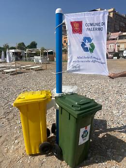 Rifiuti, a Palermo installate le prime sei eco-isole all'Arenella