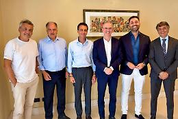 La complicata &laquo;gestione collegiale&raquo; di Forza Italia a Catania, una pace con vista sulle elezioni regionali