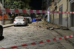 Scossa ai Campi Flegrei: 150 nuclei evacuati a Pozzuoli, prefettura mobilitata per alloggi e antisciacallaggio