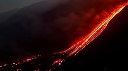 Etna: colata poco alimentata, il fronte a quota 1700 mt in via di raffreddamento