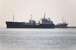 L'Iran smentisce Trump e la riapertura dello Stretto di Hormuz: "Rester&agrave; chiuso"