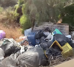 Microdiscarica abusiva a Passo Marinaro (Ragusa), l'allarme dell'ambientalista Andrea Di Priolo