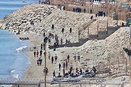 La crisi di Ceuta domina ancora la politica europea, e non solo. E l'Italia propone il "modello Albania" per migranti in Africa
