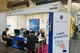 Carta d'identit&agrave; cartacea fuori gioco per l'estero: come muoversi tra CIE, passaporto e documenti provvisori