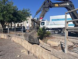 Prima decementificazione pubblica in Sicilia, piantumazioni autoctone e azioni partecipate per restituire il lago alla comunit&agrave;