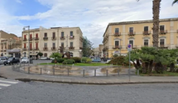 Aggressione nella notte a piazzale Marconi: gruppo di turisti francesi preso di mira senza motivo