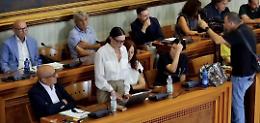 Banchi dell'opposizione a Modica sempre pi&ugrave; affollati, Guccione e Cecere lasciano la maggioranza