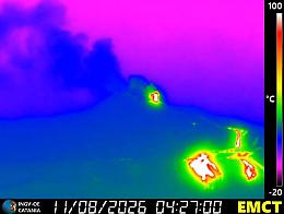 Nuova bocca eruttiva sull'Etna: si apre uno squarcio nella Valle del Bove, aeroporto a mezzo servizio  (almeno)  fino alle ore 19 