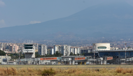 Aeroporto, speculazione anche sull'autonoleggio. Esposto Codacons all'Antitrust: &laquo;Tariffe proibitive, rincari fino al 247%&raquo;