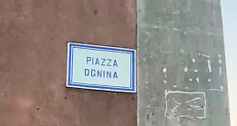 Segnalazione urgente per degrado, sporcizia e mancata manutenzione di Piazza Ognina