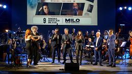 Milo celebra Battiato e Dalla, grande successo per il quinto Tributo. Teatro gremito per Amara e Simone Cristicchi