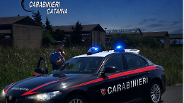 Catania, tenta il furto in un'azienda della zona industriale: scoperto, scatta la fuga nella notte