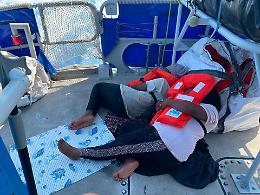 Lampedusa, arrivati 109 migranti nelle ultime ore. La testimonianza: &laquo;Seimila euro per un gommone&raquo;