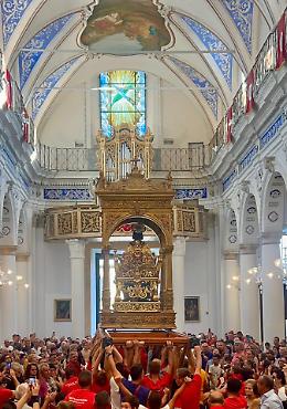San Bartolomeo a Giarratana, il rito della Scinnut&agrave; d&agrave; il via ai giorni del patrono