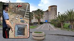 Castello Ursino, ripristinata l'illuminazione dopo il furto di rame. L'annuncio (con polemica) del sindaco di Catania