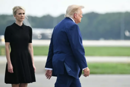 Le lettere di Natalie Harp a Trump: &laquo;Sei tutto ci&ograve; che conta per me, non voglio deluderti mai. Sei il mio custode e protettore&raquo;