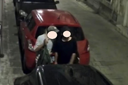 Modica, imbrattano le porte delle abitazioni di via Carlo Papa: due writers nei guai