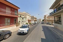 Marina di Ragusa, fuga contromano di un automobilista: denunciato a piede libero e patente ritirata