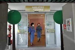 Vaccini a Palermo, boom di somministrazioni. Oggi l'autopsia sulla bimba morta per difterite
