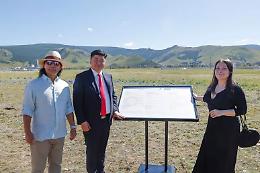 Il Terzo Paradiso di Pistoletto sbarca a Ulaanbaatar: arte, amicizia italo-mongola e rigenerazione ambientale
