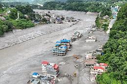 Alluvione in Nepal, due italiani salvati e tre ancora irreperibili