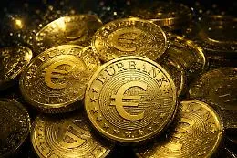 Convinse un 80enne a versare 80mila euro su conti esteri per un investimento: denunciato un catanese