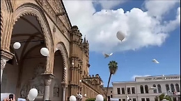 Ultimo saluto a Paolo Taormina: la città applaude e invoca la fine della violenza