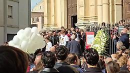 L&rsquo;ultimo saluto a Gabriele: Favara e Pavia unite dal dolore per una vita spezzata