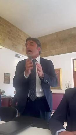 "Sei la donna di tutti", scontro sulla frase del consigliere Chinnici alla collega Argiroffi.  La reazione: "Si deve dimettere" [VIDEO]