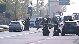 Scontro tra auto sulla tangenziale sud di Bergamo, due morti
