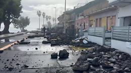 Marciapiede inghiottito dal mare: Torre Archirafi non &egrave; pi&ugrave; la stessa dopo il ciclone 