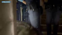 Quasi 10 kg di marijuana e hashish nascosti nell'armadio della camera da letto: arrestato 21enne a Catania