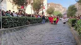 Sant'Agata, i soccorsi per un malore in via di San Giuliano prima della "salita"