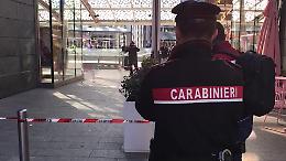 A Milano l'accoltellamento di una donna in piazza Gae Aulenti