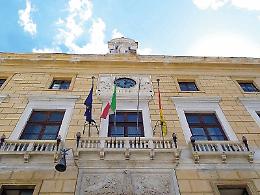 Crollo delle entrate tributarie, ora è caos