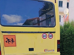 Scuolabus senza assicurazione: scatta il sequestro e una multa
