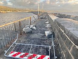 Porto, il molo di sopraflutto rimane pericoloso e l’isola ecologica è ormai una discarica