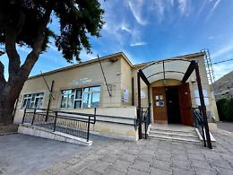 L’autoclave è ancora rotta. E i bambini rimangono a casa