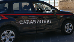 Forza la porta e minaccia lo zio: 41enne arrestato a Marianopoli 41enne per stalking e violenza privata