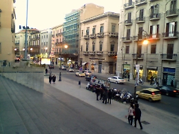 «Via Roma è troppo pericolosa», cresce l'idea di uno spartitraffico o di un limite di velocità