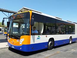 L'app &egrave; "impazzita" e fa perdere il bus: scoppia la protesta 