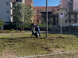 Giarre: ripulito dalle erbacce il parcheggio di via Teatro