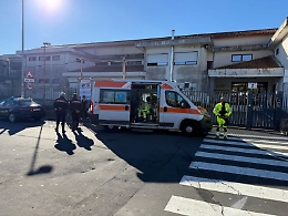 S. Giovanni La Punta, presa per i capelli davanti al nipote 