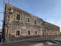 Catania, l’ex conceria al Comune per (soli) 206mila euro dai fondi Caivano. Ma serve togliere i rifiuti