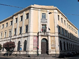 Il Grinch di Natale sfratta il &ldquo;Rizza&rdquo;