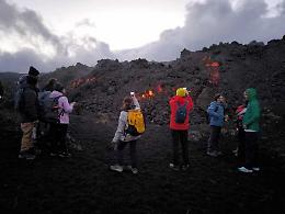 &laquo;Signori, si scende&raquo;. Una giornata sull'Etna, fra divieti, "scioperi" e il blitz del corpo forestale